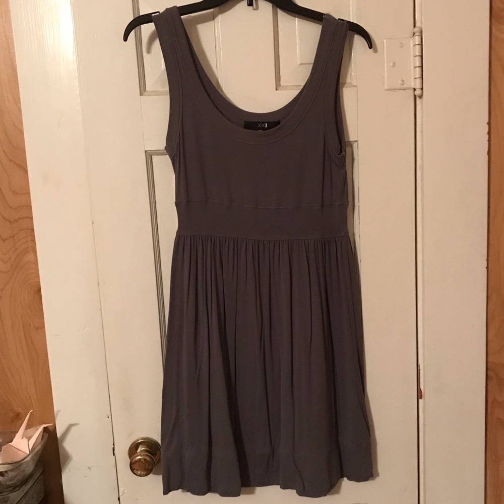 Sleeveless dress